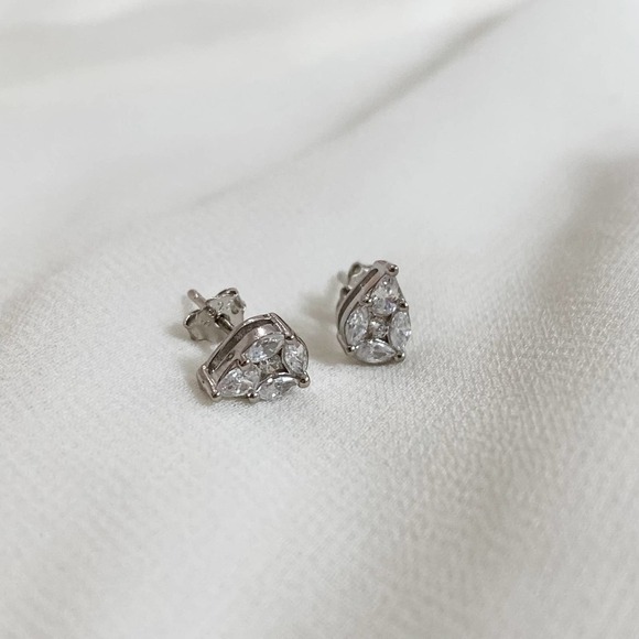 Sterling Pear Marquise Cluster Stud Earrings - Picture 6 of 9